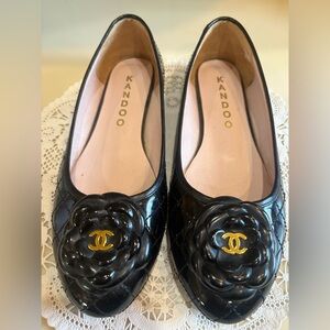 Kandoo Black Quilted Camellia Ballet Flats with Gold Accent